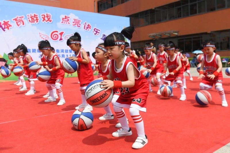 不同的时代，同样的比赛。但数据呢？他们完全是另一个级别的。